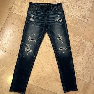 American Eagle - Move Free Athletic Men’s ripped denim jeans size 30x34